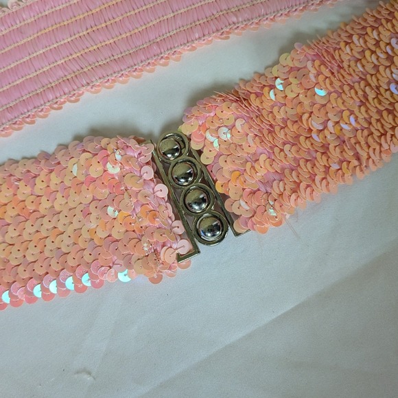 Vintage Peach‎ Pink Sequin Stretch Belt  Metal Clasp 80s Disco Costume Accessory - Picture 2 of 6